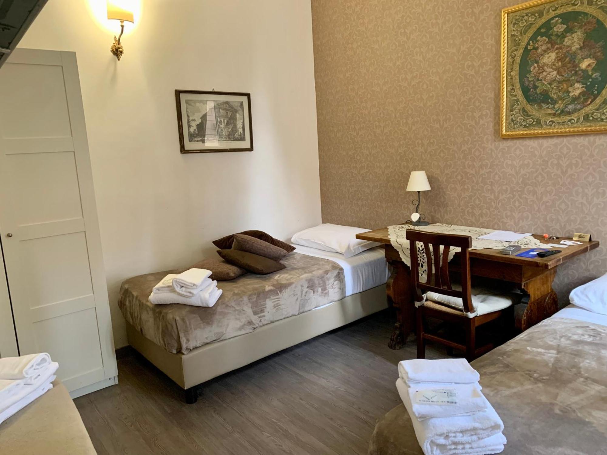 Guest House Casa Vicenza Roma Rom bilde