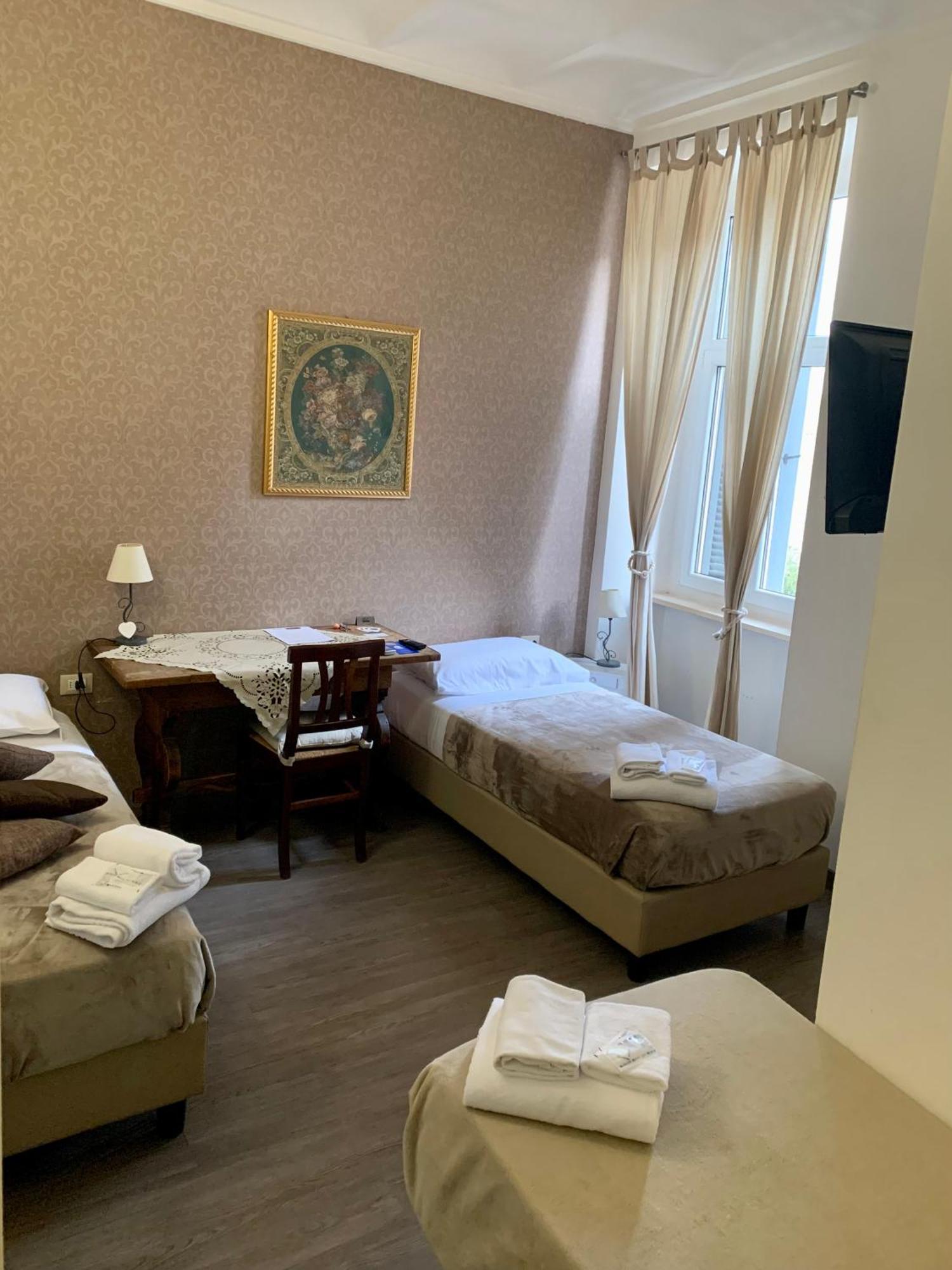 Guest House Casa Vicenza Roma Rom bilde